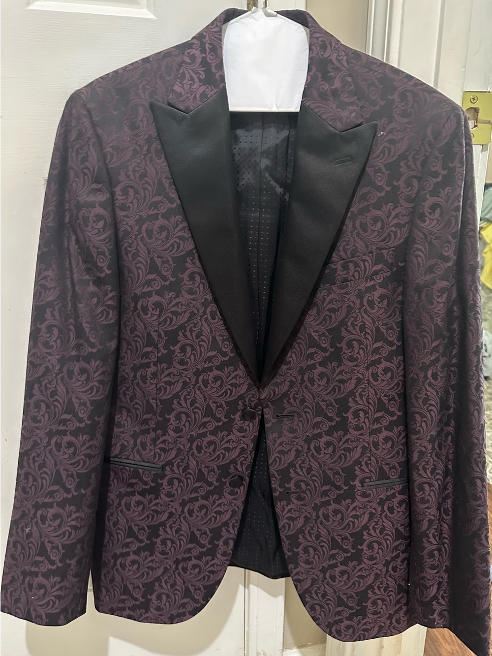 Egara Purple Floral Jacquard Tuxedo Jacket with Black Satin Lapel